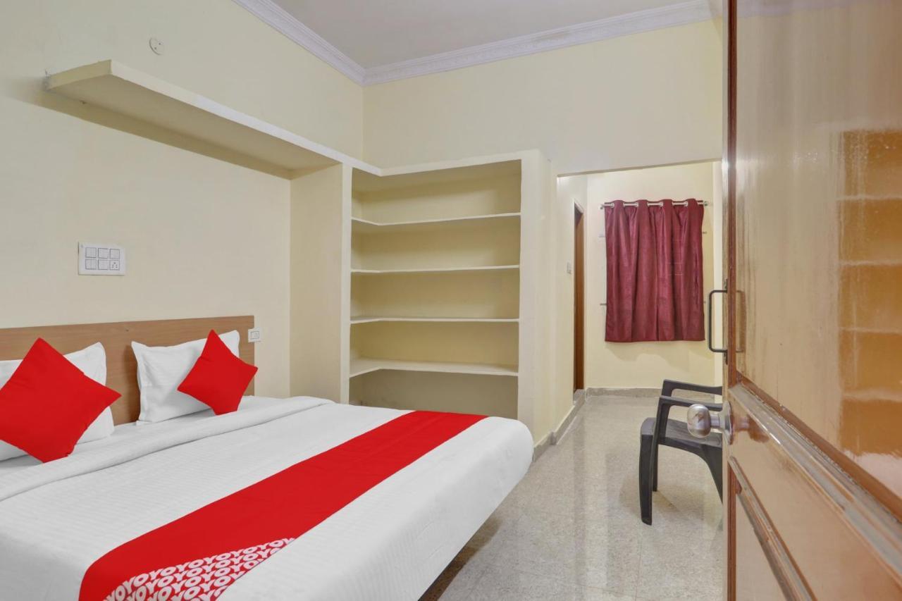 Super Hotel O Rbs Square Langer Houz Haidar Sahibguda Exteriör bild