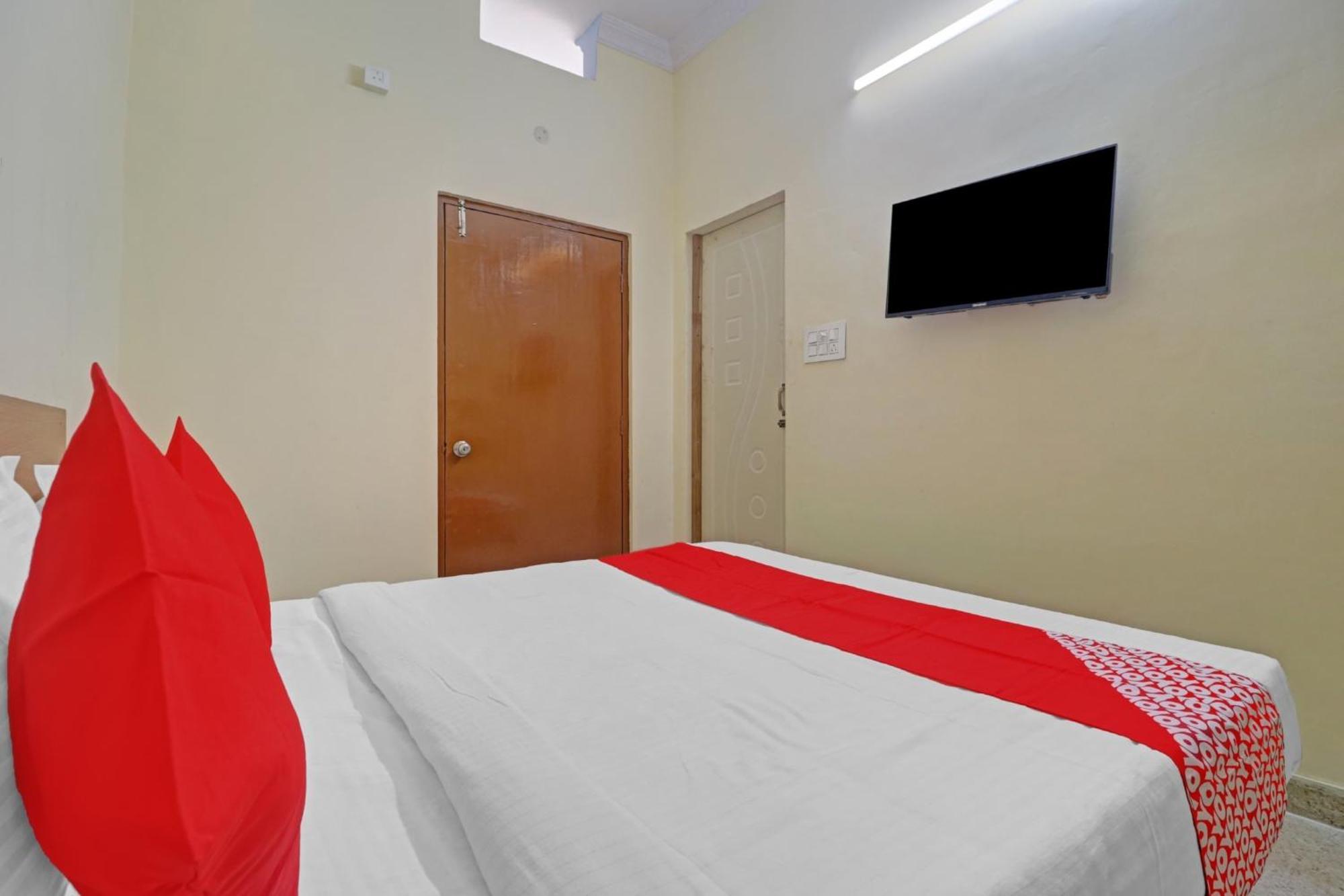 Super Hotel O Rbs Square Langer Houz Haidar Sahibguda Exteriör bild