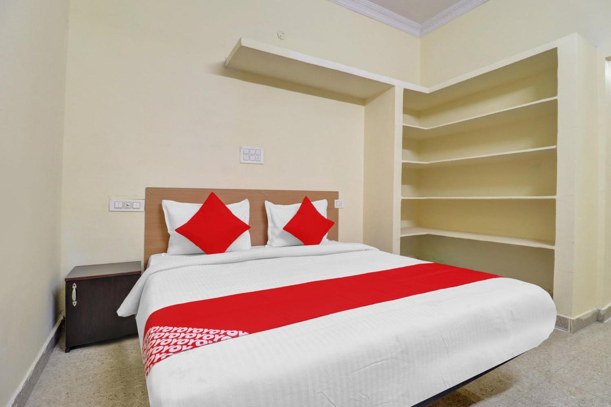 Super Hotel O Rbs Square Langer Houz Haidar Sahibguda Exteriör bild